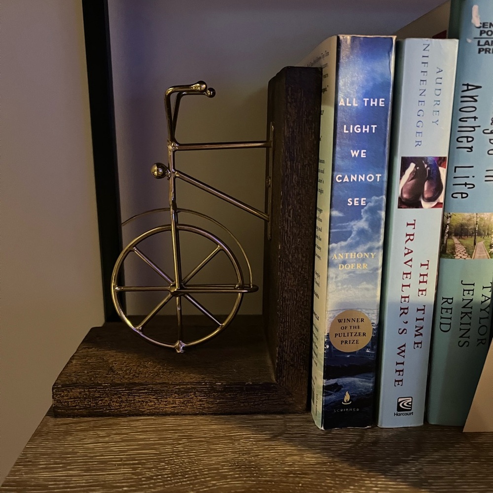Bicycle Bookends 🚲 - Picture 3 of 4